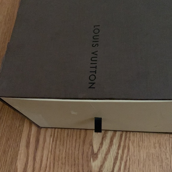 Hi Top Denim Louis Vuitton sneakers original from the store. - Picture 4 of 10